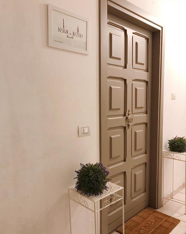 Design & History Suite Салерно Экстерьер фото